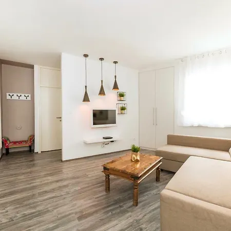 City Smart Apartment Split Exterior photo