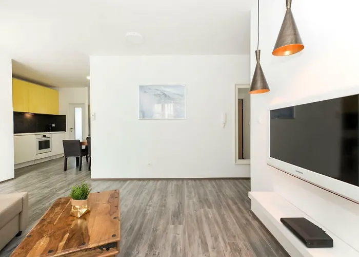City Smart Apartment